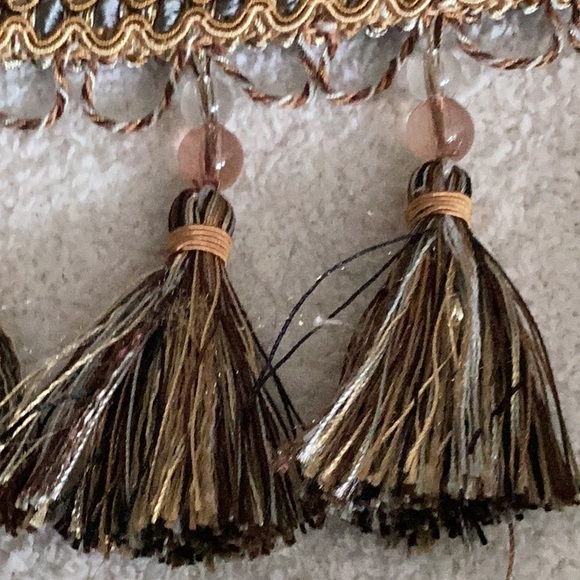 Towels, two sets ,1lg.and1handtowel in set , brown from croscill homes . - Picture 3 of 10